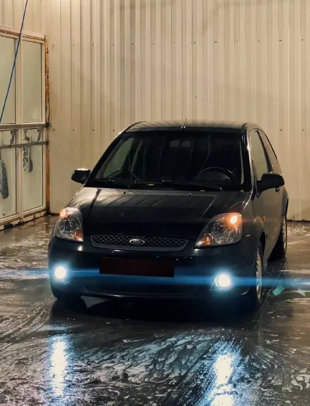 Ford fiesta mk5 2007г 1.6 5 ступка
В максимальной комплектации: регулировка зеркал, 2 стеклоподъемника с водительским автоматическим, подогрев заднего стекла
Кондиционер, гур
Ходовка в отличном состоянии, не гремит не стучит ничего, поменяны масла в моторе и в гуре 1000км назад так же заменен антифриз
Масло не ест, по кузову не гнилой, дно целое мелкие сколы имеются
Салон в хорошем опрятном состоянии
Переоформление в мрэо без проблем
По документам чистая
Цена 360.000₽ торг
+79494300838
📞 Звоните: +7(949)4300838 - фотография - 2