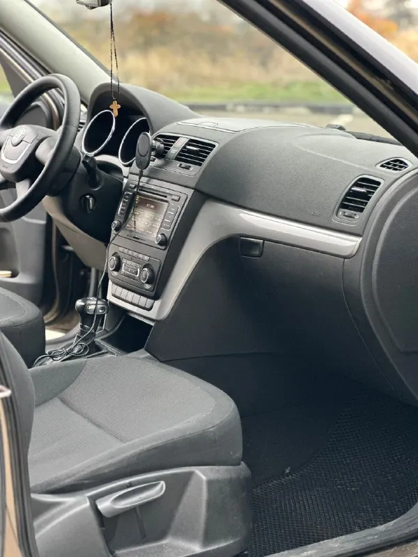 Skoda йети 2011 г. В. 1.8 турбо (автомат), полный привод.
Пробег 209.000 км
Датчики света, дождя, помощь при спуске. Лэд оптика. На зимней резине шип.
Автомобиль без дтп, автотека зеленая. Я второй владелец
По машине много чего сделано, все расскажу покажу, владею давно
Цена 1.130.000₽ торг
Телефон: +79495801528, +79809130665
📞 Звоните: +7(949)5801528 - фотография - 6