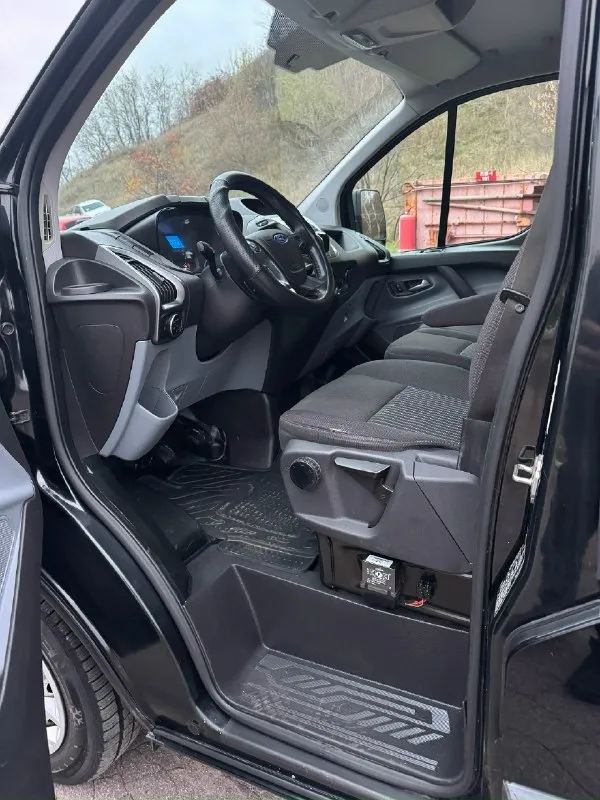 Продам ford транзит(кастом)2013 года выпуска! Объём двигателя 2.2 130л. С состояние хорошее, полностью обслужен, на данный момент вложений не требует, абсолютно никаких!я собственник автомобиля, был пригнан с грузии в 2021году с минимальными повреждениями, крашен только капот, все стёкла родные, два ключа, сервисные книжки!два комплекта шин с дисками, резина летняя новая, диски тоже новые в коробке!если нужен обзор фургона, сброшу в личку! Грузовой фургон, категория «в» пробег 198.000км wf0yxxttgydu63692 цена 2.250.000₽ телефон для связи +79493538377
📞 Звоните: +7(949)3538377 - фотография - 5
