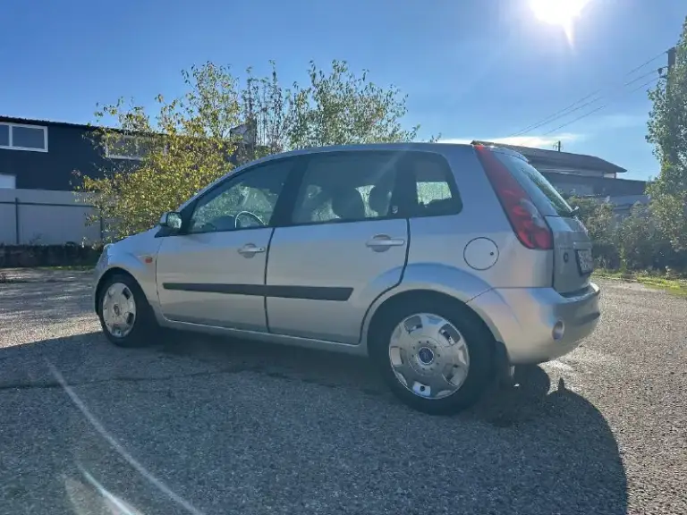Ford fiesta, 2007 г.
Продаётся надёжный городской автомобиль.
Характеристики:
Двигатель: 1,6 л;
Кпп: автомат;
Пробег: 238 000 км.
Состояние:
Хорошее, «сел и поехал»;
Кузов без гнили;
Обслужен, всё работает;
Салон чистый;
Цена: 585 руб.
Тел. +79186931414
Место: мариуполь.
Также можно купить и в кредит - фотография - 3