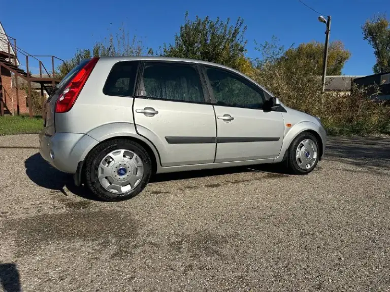 Ford fiesta, 2007 г.
Продаётся надёжный городской автомобиль.
Характеристики:
Двигатель: 1,6 л;
Кпп: автомат;
Пробег: 238 000 км.
Состояние:
Хорошее, «сел и поехал»;
Кузов без гнили;
Обслужен, всё работает;
Салон чистый;
Цена: 585 руб.
Тел. +79186931414
Место: мариуполь.
Также можно купить и в кредит - фотография - 4