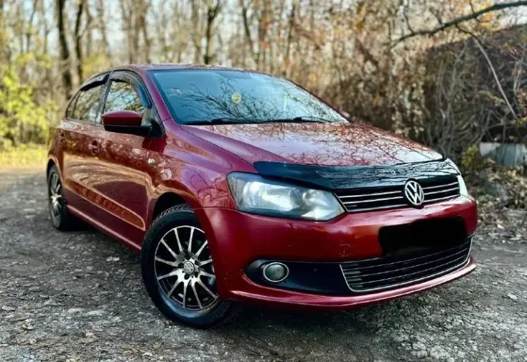 🔥💥🔥💥🔥💥
Цена.650тыс. Руб.
Очень очень срочно цена только сегодня.
Volkswagen polo 2013год.
1.6 Mpi, механика.
Пробег 273тыс. Км.
Авто не из под такси и не когда там не была
Автотека зеленейшая🌿🌿
Машина в очень хорошем состоянии вложений не требует не каких. Кузов без гнили и ржавчины. Выглядит хорошо и красиво как на фото.
# Работает отлично самый лучший и надежный в линейке 1.6 mpi, коробка 5ст. Механика в отличном состоянии. Ходовая тоже в полном порядке. Не давно поменяно масла фильтра. Салон чистый и ухоженный. Хорошая комплектация.
Кондиционер заправлен холодит хорошо, гур, подогрев сидений, эл. Подогрев лобового стекла, и зеркал,4эл. Стеклоподьемника, эл. Зеркала, авс, текшен-контоль, подушки безопасности,2х диновая магнитола на android системе, литые диски на зимнее резине, тонеровка,2 ключа.
Документы в полном порядке юредически чистая. Любое переоформление. Хоть по дкп хоть через мрео. Осмотр донецк
+79497946634
+79895340753 Телегр
📲 Tg: vvv
📞 Звоните: +7(949)7946634 - фотография - 3