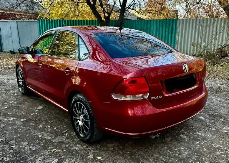 🔥💥🔥💥🔥💥
Цена.650тыс. Руб.
Очень очень срочно цена только сегодня.
Volkswagen polo 2013год.
1.6 Mpi, механика.
Пробег 273тыс. Км.
Авто не из под такси и не когда там не была
Автотека зеленейшая🌿🌿
Машина в очень хорошем состоянии вложений не требует не каких. Кузов без гнили и ржавчины. Выглядит хорошо и красиво как на фото.
# Работает отлично самый лучший и надежный в линейке 1.6 mpi, коробка 5ст. Механика в отличном состоянии. Ходовая тоже в полном порядке. Не давно поменяно масла фильтра. Салон чистый и ухоженный. Хорошая комплектация.
Кондиционер заправлен холодит хорошо, гур, подогрев сидений, эл. Подогрев лобового стекла, и зеркал,4эл. Стеклоподьемника, эл. Зеркала, авс, текшен-контоль, подушки безопасности,2х диновая магнитола на android системе, литые диски на зимнее резине, тонеровка,2 ключа.
Документы в полном порядке юредически чистая. Любое переоформление. Хоть по дкп хоть через мрео. Осмотр донецк
+79497946634
+79895340753 Телегр
📲 Tg: vvv
📞 Звоните: +7(949)7946634 - фотография - 4