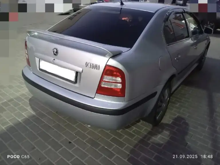 Skoda octavia 2008 г. Двигатель: 1.6 (bfq, 102 л. С) пробег: 296 000 комплектация wts, спортивный обвес, трехспицевый кожанный руль, чёрный потолок, передние сидения с развитой боковой поддержкой, abs, кондиционер, электро регулировка и обогрев зеркал, передние электрические стеклоподьемники, сигнализация starline a6, заводской центральный замок, заводская аудиосистема на 4 динамика, бортовой компьютер, доводчик стекол с сигнализации. Все функции в машине работают сервисная книжка имеется юридически всё в порядке цена: 585.000 рублей, торг при осмотре г. Донецк продажа с переоформлением в мрэо. Остальные вопросы по телефону денис +79493230454
📞 Звоните: +7(949)3230454 - фотография - 2