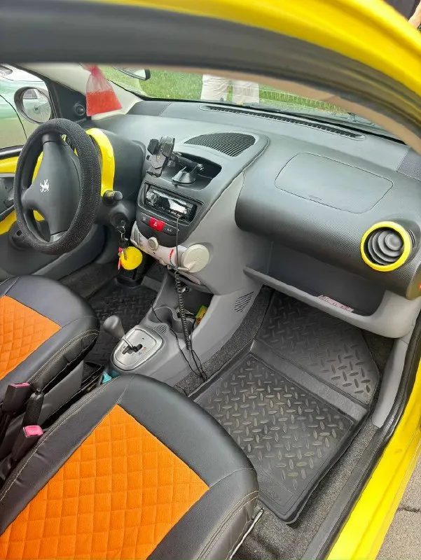 Продам peugeot 107 2008 год акпп пробег 107.000 по технике вопросов нет, авто обслужено. Кондиционер заправлен. Печка жарит. Авто без дтп! Расход в городе 5-5.5 трасса 4-4.5 мотор, коробка и тд тойота! Очень надежное авто. В семье почти 4 года идеальный автомобиль для города ! Все парковки ваши, очень удобно парковаться и ездить в плотном потоке ! Масло каждые 5.000км цена :530.000₽ хороший торг при виде денег! Тел: +79494018443 звонить в любое время (телеграмм на этом же номере )
📞 Звоните: +7(949)4018443 - фотография - 8
