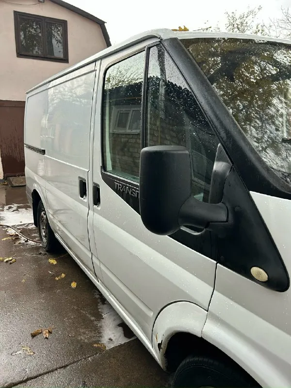 Продам ford transit 2.2 турбо год 2008 привод передний по комплектации кондиционер подогрев лобового электро зеркала и стеклоподъёмники на полном ходу все работает все светится пробег 645 тыс едет очень хорошо мотор заменён и вписан в птс мотор масло не берёт коробка работает чётко по документам все чётко продажа с переоформлением цена 750 тыс торг тел +79495050458 территориально г кировское звоните все расскажу
📞 Звоните: +7(949)5050458 - фотография - 3