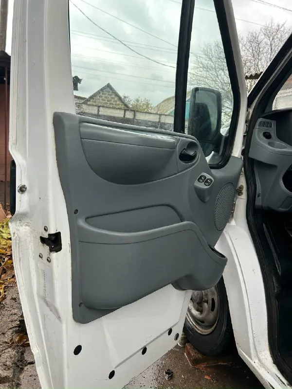 Продам ford transit 2.2 турбо год 2008 привод передний по комплектации кондиционер подогрев лобового электро зеркала и стеклоподъёмники на полном ходу все работает все светится пробег 645 тыс едет очень хорошо мотор заменён и вписан в птс мотор масло не берёт коробка работает чётко по документам все чётко продажа с переоформлением цена 750 тыс торг тел +79495050458 территориально г кировское звоните все расскажу
📞 Звоните: +7(949)5050458 - фотография - 7