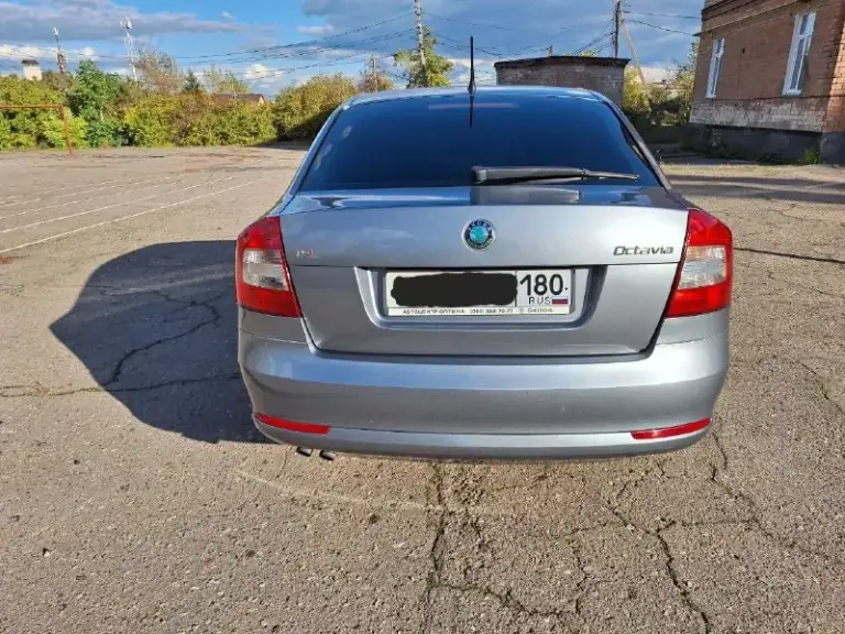 Продам свой автомобиль skoda octavia чешской сборки. Двигатель 1.8 tsi акпп aisin 6 ст. Замена масла каждые 6 тыс. Км, в коробке каждые 30 тыс. Реальный пробег 98 000 км. Без дтп, в родном окрасе. Все стекла, включая лобовое, родные. Один хозяин. Автомобиль приобретён в автосалоне в 2013 году и с тех пор в одних руках. Все документы в наличии. Сигнализация с автозапуском, комплект зимней резины на литых дисках. Передние боковые стекла и лобовое - хорошая атермалка без бликов. 1.350 торг. +79499869488
📞 Звоните: +7(949)9869488 - фотография - 2
