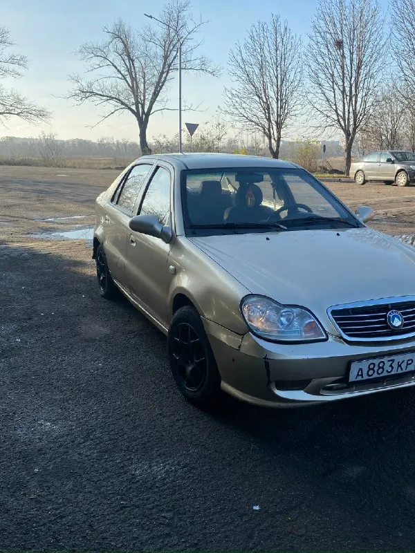 Продажа по тп(тех. Паспорту) цена 115.000₽/торг у капота geely ck 2012г двигатель 1.5, газ/бензин, чуть поддымливает, едет хорошо, 116.000тыс пробега. Коробка 5-ти ступка без нареканий по ходовке на 4, но стучит рейка по кузову сгнили арки задние, по днищу целая, стаканы целые. По электрике работает все, поворотники, свет, аварийка, печка жарит, дворники и т. Д. По комплектации: эл. Регулировка зеркал, эл. Регулировка фар, кондиционер учет днр и укр находится в г. Донецк, пролетарский район. +79494282029
📞 Звоните: +7(949)4282029 - фотография - 2