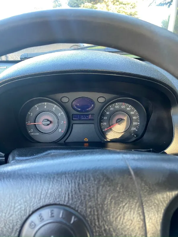 Продажа по тп(тех. Паспорту) цена 115.000₽/торг у капота geely ck 2012г двигатель 1.5, газ/бензин, чуть поддымливает, едет хорошо, 116.000тыс пробега. Коробка 5-ти ступка без нареканий по ходовке на 4, но стучит рейка по кузову сгнили арки задние, по днищу целая, стаканы целые. По электрике работает все, поворотники, свет, аварийка, печка жарит, дворники и т. Д. По комплектации: эл. Регулировка зеркал, эл. Регулировка фар, кондиционер учет днр и укр находится в г. Донецк, пролетарский район. +79494282029
📞 Звоните: +7(949)4282029 - фотография - 5