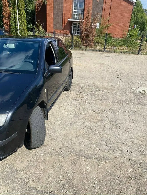 Skoda fabia 1,4 2007 продам свою хозяйскую машину!!! Машина обслужена кондер работает масла фильтра заменены недавно газ/бензин газ вписан в птс и стс на полном ходу каждый день по кузову практически вся в родне дно арки пороги все целое !! Второй комплект колес в подарок на хорошей летней резине!!! Возрастные косячки присутствует коррозия на правом крыле в низу пробег 238 000 км автотека зелень я второй владелец очень экономичная особенно на газу!! Цена 405000 рублей с торгом +79493642539 +79490491758 донецк, калининский район 👤
📞 Звоните: +7(949)3642539 - фотография - 2
