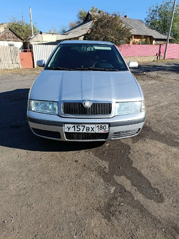 Продам skoda тур 2008г двигатель 1,6 пробeг pодной 350 000 все стекла и железо оригинальные. Аккумулятор новый, на гарантии. Стоики амортизаторов все новые. Новый блок термостата с термостатом и датчиками, новый антифриз. Салон без потертостей, за исключением некоторых пластиковых деталей. Ходовая в порядке. Кондиционер заправлял летом, работает прекрасно. В двигатель никто не лазил, все заводское. Сигнализация с автозапуском цена 555 000 торг. Снежное +79493260713
📞 Звоните: +7(949)3260713 - фотография - 2