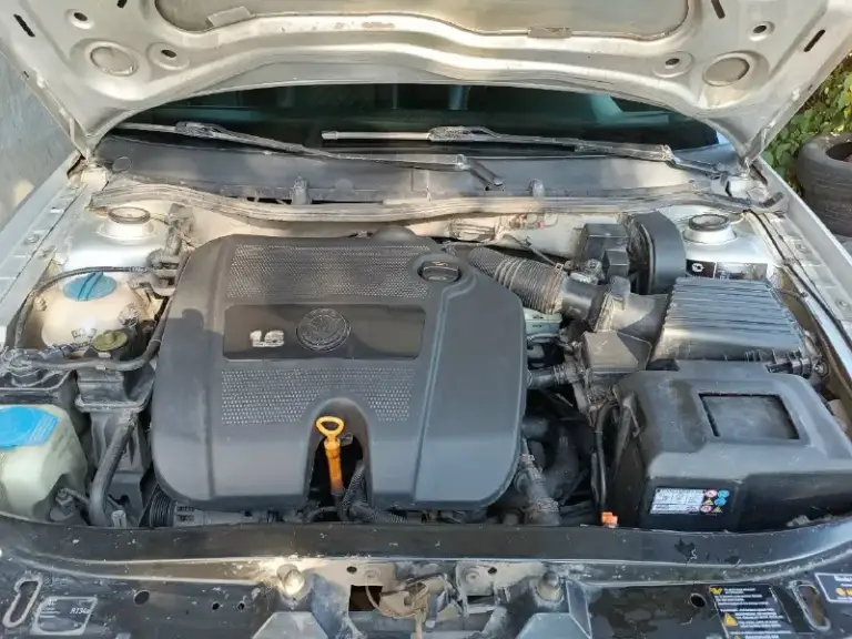 Продам skoda тур 2008г двигатель 1,6 пробeг pодной 350 000 все стекла и железо оригинальные. Аккумулятор новый, на гарантии. Стоики амортизаторов все новые. Новый блок термостата с термостатом и датчиками, новый антифриз. Салон без потертостей, за исключением некоторых пластиковых деталей. Ходовая в порядке. Кондиционер заправлял летом, работает прекрасно. В двигатель никто не лазил, все заводское. Сигнализация с автозапуском цена 555 000 торг. Снежное +79493260713
📞 Звоните: +7(949)3260713 - фотография - 5