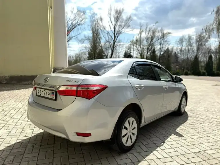 Срочно. Toyota corolla xl 2013 г. В, единственный владелец с автосалона, продавать и показывать буду лично. Покупалась по месту, есть все чеки, квитанции и сервисные книжки ещё тех времен. Записан 29 ноября на оформление, будет на 180 регионе, если клиент найдётся ранее - поставлю сразу же на вас. Двигатель - 1,3 л, бензин, мкпп. Родной пробег - 255 тыс км. Есть два комплекта хорошей резины, литые диски, вторые коврики и прочие. Цена, 1.1 млн руб (с хорошим торгом) продажа по причине покупки нового кроссовера, губы не марафетил, всё как есть. Находится в г макеевка, тел +79493318532, на номере есть «telegram», или же второй +79493318534
📞 Звоните: +7(949)3318532 - фотография - 5