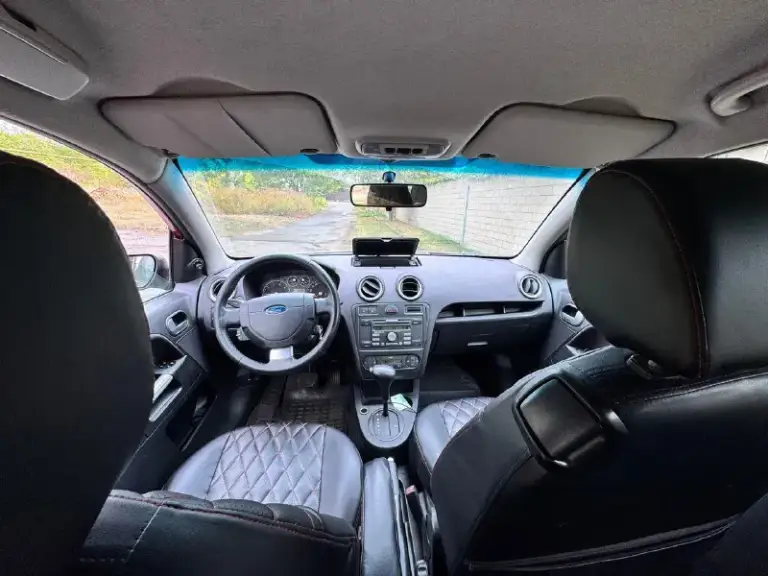 Продается ford фьюжн ford fusion 2008 год 1,6 бензин на обычном автомате в максималке с климатом состояние близко к идеалу мотор коробка без нареканий чистый ухоженный салон ходовая без стуков стекла все родные даже лобовое!!! Цена 555 торги у капота приезжайте смотрите покупайте находится в макеевке район пушка +79493179178
📞 Звоните: +7(949)3179178 - фотография - 4