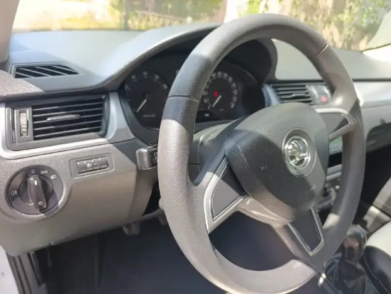 Продам skoda рапид 2014 г. В. Пробег 200 тыс. Км. Мотор 1.6 кпп механика. Масла, фильтра поменяны. Ходовая без нареканий. По документам полный порядок, готова к переоформлению. Цена: 800 тыс. Рублей. (торг). Возможен обмен. Город шахтерск. Тел:+7949-363-91-31
📞 Звоните: +7(949)3639131 - фотография - 8