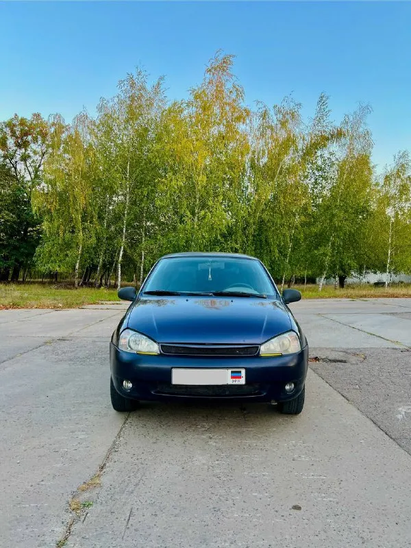 Продаю ваз калину
Авто 2007 года выпуска. Я второй владелец с 2014 года.
В машине установлен газ пропан, под запаску(вписан)/бензин, усилитель руля и стекло подъёмники. Есть сервисная книга.
Пробег после капиталки двигателя 150к, столько же новые поршня и кольца.
Коробка переключает мягко, передачи не вылетают. Двигатель шепчет, 1.6л, 8 клапаный. Масло не расходует! 87 лс благодаря расточенным цилиндрам на очень бодром и надёжном ходу. Отрегулированы клапана. Свеже поменяно масло двс, фильтр и антифриз.
По ходовой без критичных моментов. Электрика вся рабочая, печка жарит.
В дверях установлены динамики skylor 40w. Овалы kenwood 170w. Шумка в дверных картах.
В подарок отдам почти новую зимнюю резину на дисках.
Донецк, пролетаркий район.
Переоформление в мрэо без проблем.
Цена 339к торг
Вопросы по тел. +7 (949) 551-75-22
📲 Tg: @bybonchek77
📞 Звоните: +7(949)5517522 - фотография - 2