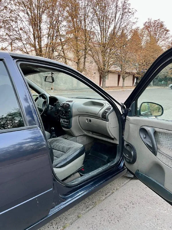 Продаю ваз калину
Авто 2007 года выпуска. Я второй владелец с 2014 года.
В машине установлен газ пропан, под запаску(вписан)/бензин, усилитель руля и стекло подъёмники. Есть сервисная книга.
Пробег после капиталки двигателя 150к, столько же новые поршня и кольца.
Коробка переключает мягко, передачи не вылетают. Двигатель шепчет, 1.6л, 8 клапаный. Масло не расходует! 87 лс благодаря расточенным цилиндрам на очень бодром и надёжном ходу. Отрегулированы клапана. Свеже поменяно масло двс, фильтр и антифриз.
По ходовой без критичных моментов. Электрика вся рабочая, печка жарит.
В дверях установлены динамики skylor 40w. Овалы kenwood 170w. Шумка в дверных картах.
В подарок отдам почти новую зимнюю резину на дисках.
Донецк, пролетаркий район.
Переоформление в мрэо без проблем.
Цена 339к торг
Вопросы по тел. +7 (949) 551-75-22
📲 Tg: @bybonchek77
📞 Звоните: +7(949)5517522 - фотография - 6