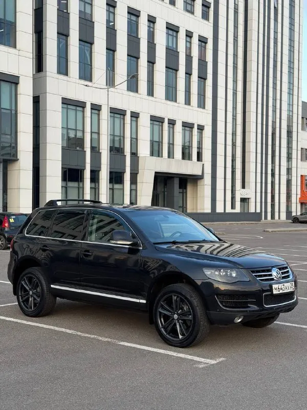 # Volkswagen touareg 2008г. В. , рестайлинг, мотор casa 3.0 дизель
Представляем вашему вниманию отличный вариант внедорожника volkswagen touareg 2008 года выпуска. Этот автомобиль прошел тщательную проверку и обладает рядом преимуществ, которые делают его идеальным выбором для тех, кто ценит комфорт, надежность и безопасность.
## Основные характеристики:
- Модель: volkswagen touareg
- Год выпуска: 2008
- Тип кузова: рестайлинг
- Двигатель: 3.0 дизель, casa (самый надежный двигатель в своей линейке)
- Коробка передач: автомат
- Пробег: 238 тыс. Км пробег)
- Комплектация: максимальная (кроме люка, есть всё необходимое оборудование) в подполковниках мониторы
## Технические особенности:
- Автомобиль находится в отличном техническом состоянии, все системы работают исправно.
- Пробег подтвержден официальным сервисом автотека, машина зеленого цвета без аварий и повреждений.
- Кузов в идеальном состоянии, не имеет следов серьезных ударов или перекраски.
- Документы находятся в полном порядке, готовы к оформлению любым удобным способом.
## Дополнительные преимущества:
- Отличное состояние салона и экстерьера.
- Полностью укомплектован всеми необходимыми аксессуарами и оборудованием.
- Идеальное техническое состояние, не требует вложений.
- Цена 1.265₽ тысяч рублей
Соответствует качеству и состоянию автомобиля.
## Контакты:
- Телефон: +7(949)910-02-20
- Телефон: 8(909)408-88-98
- Связь через мессенджеры: telegram, whatsapp
Этот volkswagen touareg станет отличным выбором для тех, кто ищет надежную машину с хорошей комплектацией и безупречным состоянием. Не упустите шанс приобрести качественный автомобиль по привлекательной цене! - фотография - 3