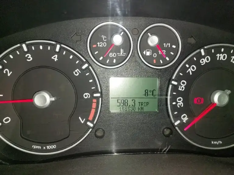 Продам авто! Ford fusion 2007г. Объём 1.6 (механика), 151.5 тыс. Пробега, машина в одной семье с момента покупки в салоне донецка. На данный момент ездит жена. Машина в хорошей комплектации, по моему в предпоследней, передние и задние обогреватели стекол, лобовое не менялось, ржавчины нет, гаражное хранение. В машине своевременно менялись расходники и гсм. Масло менялось каждые 8 тыс. Последняя смена масла и фильтров 500 км. Назад. Перечислять что было заменено очень много, могу скинуть информацию, ссылка на драйве, все подробно расписано. Заменена штатная магнитол на сенсорную. Так же был установлен редкий обвес fusion + (в днр таких не видел или вообще нет) машина ухожена и на уверенном ходу, все что нужно было заменить все заменено, ходовая и двигатель без нареканий. Как говорится, сел и поехал! Цену вижу 720 тыс. Готов торговаться. +7 949 356 21 98 территориально г. Енакиево.
📞 Звоните: +7(949)3562198 - фотография - 6