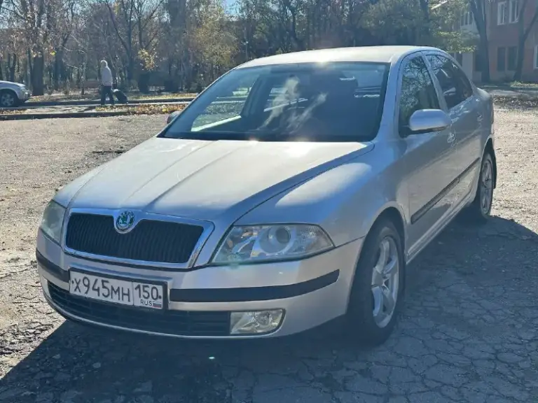 Продам skoda octavia a5
1.6 Бензин
Год выпуска 2005
Пробег 187000 тысяч
В идеально состоянии
Без ржавчины, гнили, вмятин,
По двигателю всё идеально
По коробке всё идеально
По комплектации
Кондиционер
Бортовой компьютер
Подогревы сидений
И многое другое
Цена 535 000
+79493943583 - фотография - 1