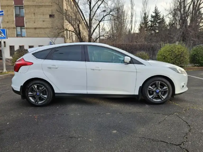Ford focus
2012Г
1,6 Бензин
Мкпп
104Т км родной.
Местное авто куплено новым в донецке.
1 Владелец.
Без дтп, стекла все родные.
Обслужена, делать не надо ничего.
970Т руб
9498096969 - фотография - 5