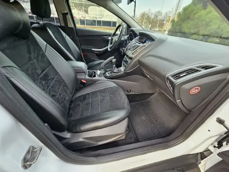 Ford focus
2012Г
1,6 Бензин
Мкпп
104Т км родной.
Местное авто куплено новым в донецке.
1 Владелец.
Без дтп, стекла все родные.
Обслужена, делать не надо ничего.
970Т руб
9498096969 - фотография - 7