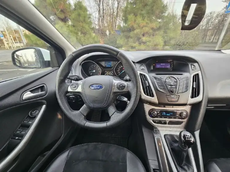 Ford focus
2012Г
1,6 Бензин
Мкпп
104Т км родной.
Местное авто куплено новым в донецке.
1 Владелец.
Без дтп, стекла все родные.
Обслужена, делать не надо ничего.
970Т руб
9498096969 - фотография - 9