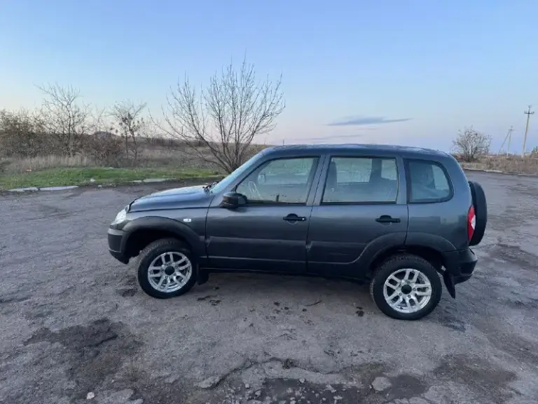 🚨 Срочно! Продам chevrolet niva 2020г.

💰 Цена: 690000 ₽(реальному покупателю — торг у капота!)
В родной краске, газ evro-4

🔥 Вложений не требует — сел и поехал!
✔️ Ходовка полностью новая
Все целое!!!!!
⚡ Отличный вариант для города и бездорожья!
Машина ухожена, полностью готова к любым дорогам!ухоженый салон(как новый)

📲 +79494673137— Отвечу на все вопросы! - фотография - 5