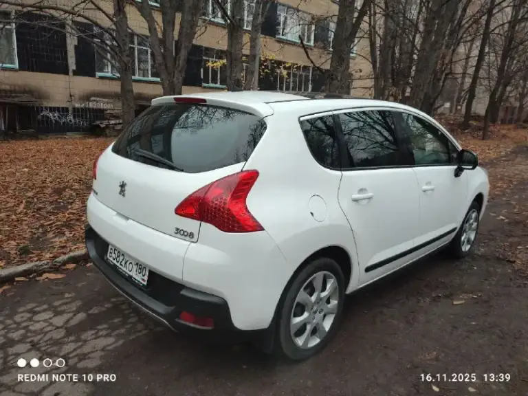 Продам peugeot 3008 в хорошем состоянии,   коробка без нареканий,   двигатель масло не ест, роботает как надо, климат работает вся электрика и системы работает четко ошибок нету никаких. Пробег родной 136 тысяч, ходовая работает четко комфортный экономичный авто расход  7 литров по городу, понарама работает, не чего не течет по кузову есть маленькие недочёты можно не делать. Ничего делать в авто не надо хорошая акустика, салон не затертый без запахов основной пробег трасса. Цена 680 тыс
Торг у капота. +79494039326
📲 Tg: лена💞
📞 Звоните: +7(949)4039326 - фотография - 1