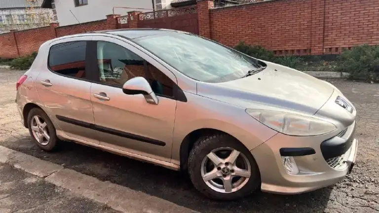 Продам peugeot 308,год 2008, двигатель 1.6, пробег 177 тыс. Км, коробка автомат, электрозеркала, подогревы сидений, климат контроль, ходовые огни, панорамная крыша, двигатель после ремонта, лобовое под замену, машина на ходу, но надо заниматься. Цена 400 000 рублей. Находится в мариуполе, осмотр парк веселка.
Телефон +79496194080
📲 Tg: @denis_mpl
📞 Звоните: +7(949)6194080 - фотография - 2