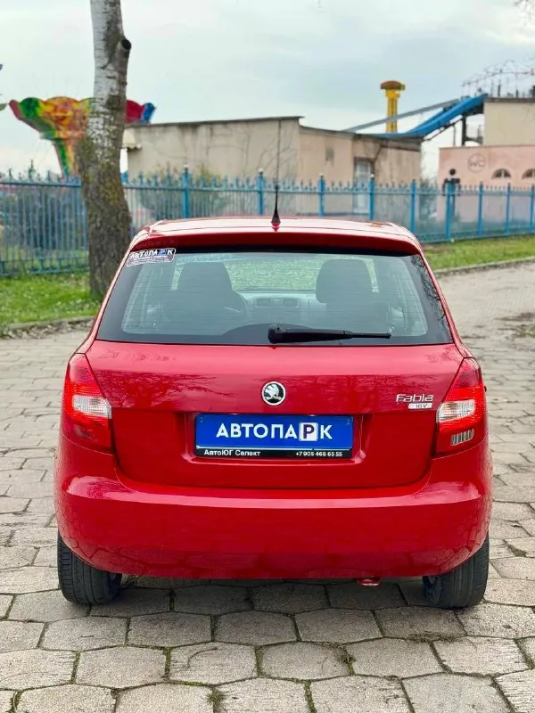 🌹Skoda fabia 1.4

💰Цена: 670 000р
🏢Город: мариуполь
📅Год выпуска: 2010
🧾Пробег: 204 885км.
⚙️Двигатель: 1.4
⛽Топливо: бензин
⚙️Кпп: механика

📞 Телефон:

+7-949-727-41-51
+7-989-263-55-56
+7-949-551-91-52

💾 Описание:

Fabia идеальный выбор для тех, кто ищет надёжный и практичный автомобиль. Этот хетчбек отличается элегантным дизайном и просторным салоном.

✅ 1 Владелец, южная эксплуатация.

✅ Отличное состояние кузова, без коррозии, весь в родной краске 💯%

✅ Хорошее состояние как внешне так и технически.

Комплектация 👍 :
Кондиционер, гур, abs, центральный замок, подогрев сидений, новая летняя резина pirelli, электропакет, два ключа.

Улица шевченко 269 - фотография - 5