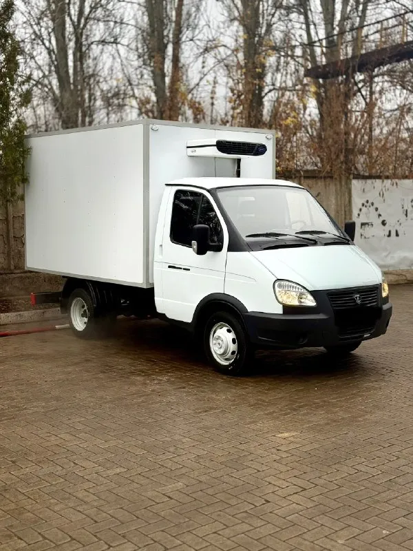 Продам
🚚🚚Газель🚚🚚
Год выпуска: 2014
Пробег:180000 км
Двигатель : 2.9 бензин
Описание: идеальнейший авто, полностью перебран, новая термо будка, холодильная установка carrier 🔥+8-20❄️, новая резина с дисками, новый аккумулятор, перебрана полностью коробка, целая рама без трещин и латок, все патрубки заменены на силикон, двигатель без единого запотевания, гур обслужен, передняя балка перебрана, шкворня прошпрецованы, задние саленблоки заменены, кабина без гнили, таких авто нет на рынке коммерческого транспорта🔥🔥🔥
Цена: 1150000💰💰💰торг у капота!
Телефон: +79495348237 если не дозвонились telegram
📞 Звоните: +7(949)5348237 - фотография - 1