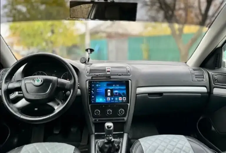 Цена 699.тыс. Руб. ❗️❗️❗️
Срочная продажа. Торг у капота.
Skoda octavia a5 рейсталинг 2012г.
1.6 Mpi механика.
Родной пробег 250тыс. Км.
2Хозяина.
Авто в очень хорошем состоянии вложений не требует не каких. Кузов без гнили и ржавчины выглядит красиво как на фото так и в живую.
Мотор работают отлично не дымит не троит тянет хорошо. Самый лучший и надежный мотор в линейке. Ходовая без посторонних звуков все в полном порядке. Коробка отлично работает. Масла фильтра только поменял ещо даже 100км не проехали. Салон чистый. Богатая комплектация.
Кондиционер, гур, датчики света и дождя, подогрев сидений и зеркал,4эл. Стеклоподьмника, эл. Зеркала, подушки безопасности, парк-троик. Установлена магнитола на android системе. Литые диски. Лед фары в ближнем и туманках, тонеровка. В серьезных дтп не была.
Документы в полном порядке.2собственика, птс оригинал, любое переоформление хоть по дкп хоть через мрео. Осмотр донецк
+79498582203 - фотография - 8