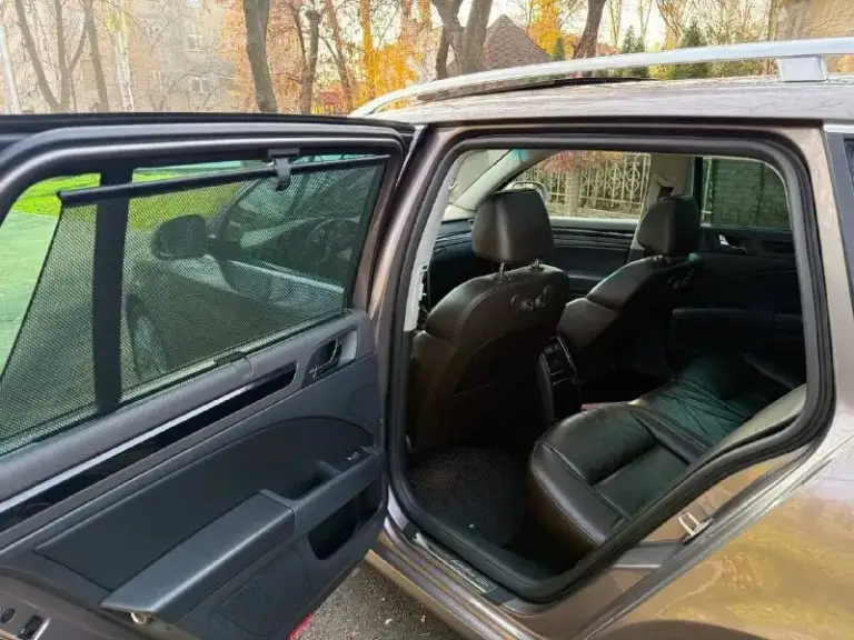 🚘 Марка / модель: skoda superb lаurin&klement 📮 город:донецк 📅 год выпуска:2012 💶 цена:1.150.000р 📊 пробег:200.000км ⛽ двигатель (тип, объем, ):бензин,2.0 🔧 тип кпп:автомат 📝 описание: в продаже очень редкий и отличный автомобиль, акпп мокрая dq250 и мотор ccza 2.0. Максимальная комплектация lаurin&klement в ней есть все даже зонтик) вентиляция и обогрев всех сидений, музыка sound system, навигация, климат многозонный, шторки, электро багажник, адаптивная оптика, панорамная крыша, память сидений, камера заднего вида, бесключевой доступ, кнопка старт стоп и т. Д. Технически на отлично, кузов чувствует себя прекрасно, готов к любым проверкам на вашем сто. Машина дарит много положительных эмоций, двигатель, коробка обслужены салон в отличном состоянии комплектация laurin&klement эксплуатация автомобиля с 2013г, только лишь в одной семье, птс оригинал, два ключа. Отличный автомобиль за свои деньги ☎ контактный телефон:+79495505985телеграм)
📞 Звоните: +7(949)5505985 - фотография - 8