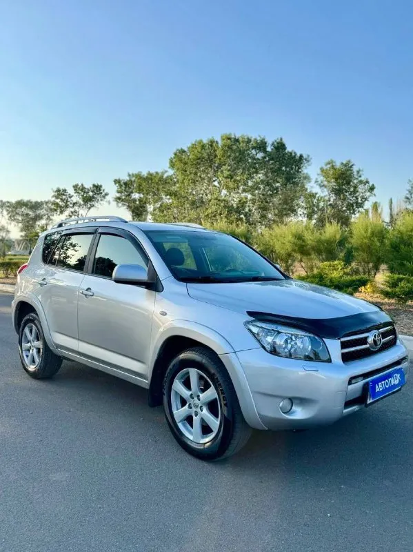 🚘 Toyota rav4
💰Цена: 900 000р
🏢Город: мариуполь
📅Год выпуска: 2007
🗒️Пробег: 242 000 км.
⚙️Двигатель: 2.4
⛽Топливо: бензин
⚙️Кпп: автомат
📞 Телефон:
+7-949-727-41-51
+7-949-551-91-52
+7-989-263-55-56
💾 Описание:
Toyota rav4 (xa30). .. Гендарный внедорожник, который не теряет актуальности.
🇯🇵 Японская сборка
✅ Техническая часть на 5.
✅ Полный привод 4x4.
✅ Двигатель 2.4
✅ Кузов без дтп и без коррозии
✅ Максимальная комплектация:
- Двух зонный климат контроль
- Фирменное расширение
- Полный электропакет
- Бортовой компьютер
- Кожаный мультируль
- Кожаный салон
- Круиз контроль
- Электропривод сидений
- Новый фаркоп
Улица шевченко 2️⃣6️⃣9️⃣ - фотография - 1