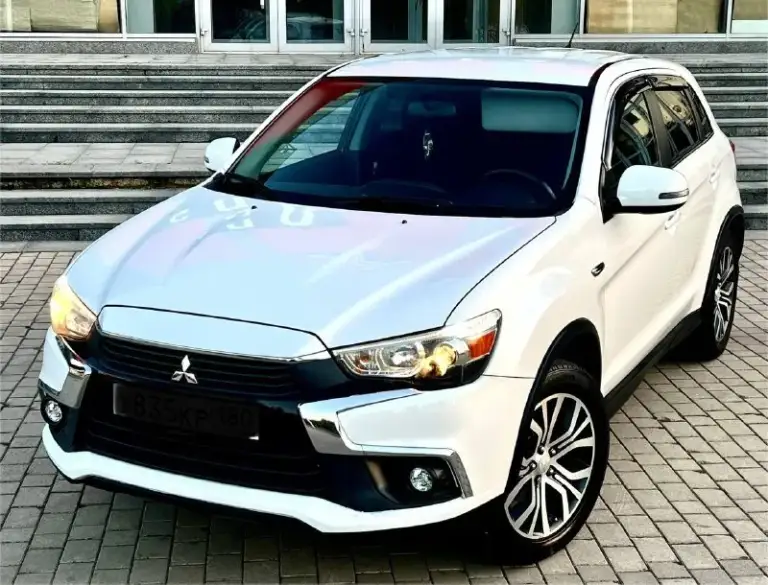 Mitsubishi asx sport 2016 год
Двигатель 2.4 бензин не путать с 1.6 и 2.0 бензином!мотор простой и мощный при этом экономная!
Японская сборка!
Родной пробег 127.000 км
Автомобиль в отличном состоянии, двигатель работает отлично, ходовая в отличном состоянии, коробка переключает без пинков, кузов целый без ржавчины и гнили. Новая резина летняя,18 колеса, ходовые огни, большой сенсорный монитор, эл зеркала с подогревом, обогрев переднего и заднего стекла, помощь при спуске, круиз, климат, датчики света и дождя и еще много чего. Машина полностью обслужена от а и до я !расход по городу 9,5-10 литров, едет очень шустро !цвет белый перламутр !цена 1.650.000₽ торг!+79493578236 и телеграмм+79094166333 - фотография - 8
