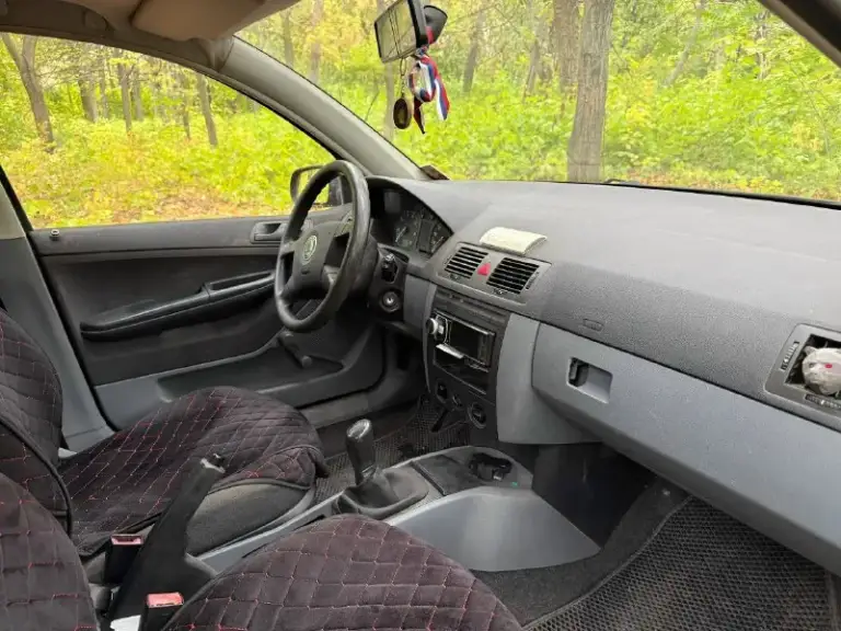 ❗️❗️Цена 450.000 торг продам автомобиль skoda fabia 2004 года пробег 198.000 двигатель 1.4 шепчет, не дымит и не троит, обслужен полностью (свечи новые, масло новое, капиталка делалась 35.000км назад) коробка не хрустит не выбивает, сцепление новое. По комплектации: кондиционер рабочий (заправлен), печка греет, новый аккум,2 комплекта колес зима+лето на штампах, хороший свет. Стекла все родные, машина в дтп не была. Полное переоформление без штрафов и запретов осмотр: г. Макеевка телефон для связи: +79494860649
📞 Звоните: +7(949)4860649 - фотография - 6