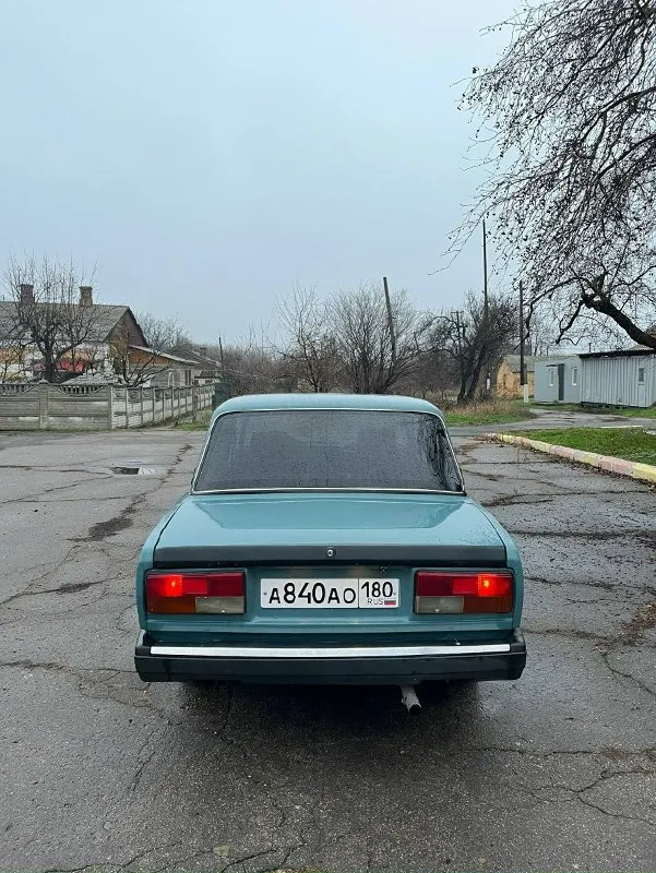 Срочно продам ваз 2107. Машина на полном ходу!! Постоянный рф, птс стс дкп. По документам кристально чистая. Мотор 1.5 бодрый, без нареканий. Коробка 5 ступенчатая, не гудит, не выбивает. Ходовка в полном порядке. Зимняя резина. Приятный салон. По электрике все исправно. Передние стеклоподъёмники, камера заднего вида, сигнализация, центральный замок!! Есть моменты по кузову, все видно на фото нужно разобраться с камерой заднего вида и сигнализаей, где то отходит контакт. Г. Макеевка. 75 000 рублей. Хороший торг! +79493488980
📞 Звоните: +7(949)3488980 - фотография - 4