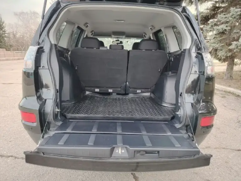 Продажа в днр продам личный автомобиль mitsubishi outlander xl год выпуска 2011 передний привод объем двигателя 2.0 бензин атмосферник. Коробка вариатор в отличном состоянии, работает без рывков. Я 2 собственник по птс пробег оригинальный 126.500 тысяч в дтп не участвовала. Кузов авто полностью в заводском окрасе, вторичных окрасов нет. По технической части никаких нареканий. Двигатель работает отлично, не дымит масло не ест. Ходовая работает отлично. Салон в хорошем состоянии, без царапин и потёртостей. Сиденья как новые. Комплектация: -двухрежимный подогрев передних сидений, зеркал бокового вида и заднего стекла. -led освещение ближний свет и туманки. -сигнализация,4 стеклоподъёмника. Два комплекта ключей, два комплекта колес на дисках. Затонирована качественной американской пленкой. Ковры салона, багажника-резиновые. Автомобиль ухоженный, вовремя обслуживался. Все вопросы по телефону +79493140809 дмитрий цена 1.280.000 рублей, торг по факту. Находится в горловке. Дмитр
📞 Звоните: +7(949)3140809 - фотография - 5