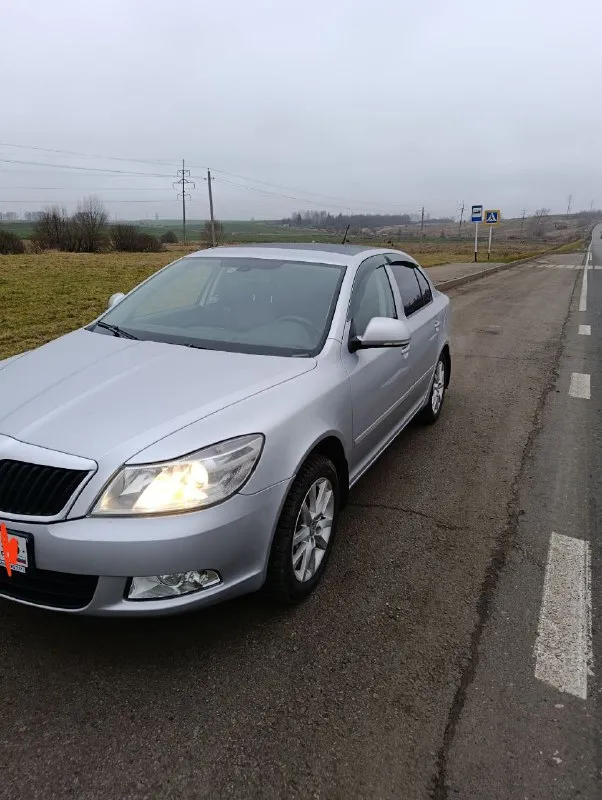 Шкода октавиа а5 1.8 акпп 2012г.254000км. В хорошем состоянии. Я второй владелец. Двигатель, акпп без нареканий. Масло лью оригинал или ликви моли, масло от замены до замены. Кузов в хорошем состоянии, ваговские болячки устранены. Остальные вопросы по телефону. Осмотр мариуполь, цена 900000т. Р. Торг.
+79493599710 - фотография - 2
