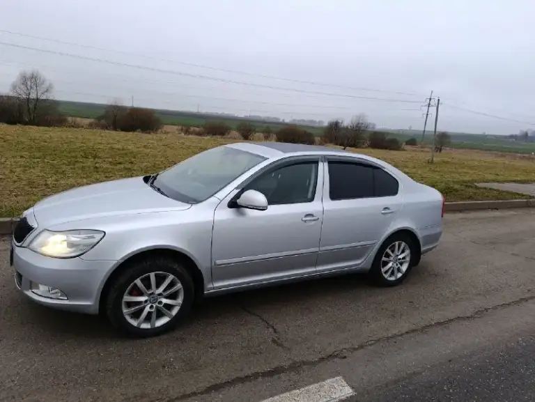 Шкода октавиа а5 1.8 акпп 2012г.254000км. В хорошем состоянии. Я второй владелец. Двигатель, акпп без нареканий. Масло лью оригинал или ликви моли, масло от замены до замены. Кузов в хорошем состоянии, ваговские болячки устранены. Остальные вопросы по телефону. Осмотр мариуполь, цена 900000т. Р. Торг.
+79493599710 - фотография - 5