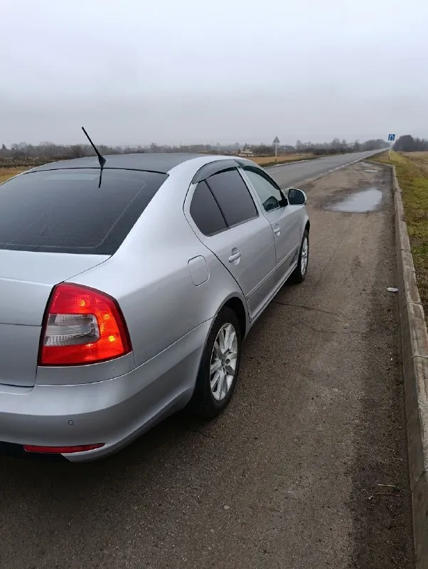 Шкода октавиа а5 1.8 акпп 2012г.254000км. В хорошем состоянии. Я второй владелец. Двигатель, акпп без нареканий. Масло лью оригинал или ликви моли, масло от замены до замены. Кузов в хорошем состоянии, ваговские болячки устранены. Остальные вопросы по телефону. Осмотр мариуполь, цена 900000т. Р. Торг.
+79493599710 - фотография - 9