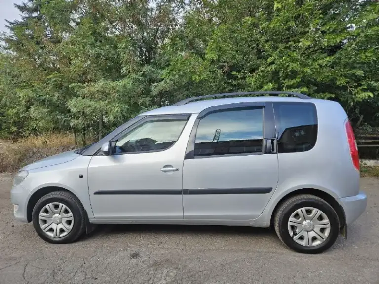 Продам- skoda roomster
Год- 2013
Пробег-193тыс. Км.
Мотор-1.4 бензин
Коробка -механика 5 ст.
Осмотр-г. Макеевка
Цена-700.000тыс. Руб. Торг.
Возможен обмен.
Все вопросы по телефону:
+79493117995 - фотография - 2