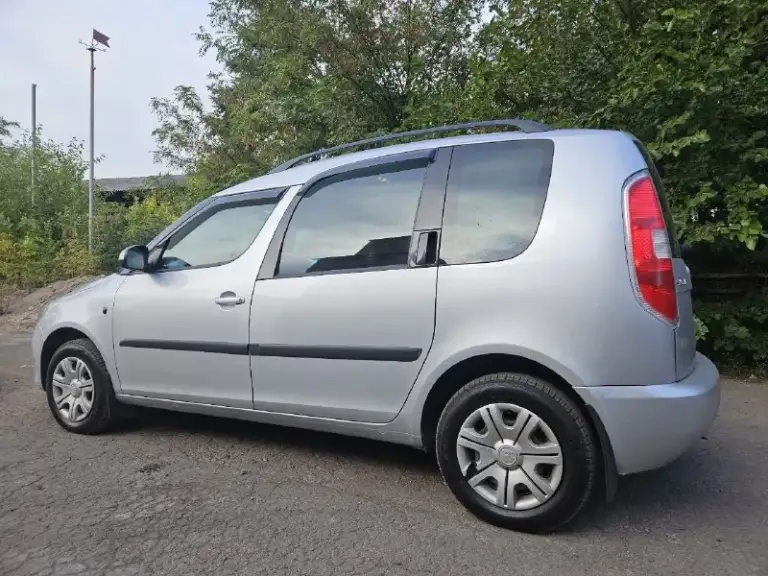 Продам- skoda roomster
Год- 2013
Пробег-193тыс. Км.
Мотор-1.4 бензин
Коробка -механика 5 ст.
Осмотр-г. Макеевка
Цена-700.000тыс. Руб. Торг.
Возможен обмен.
Все вопросы по телефону:
+79493117995 - фотография - 4