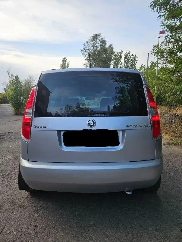 Продам- skoda roomster
Год- 2013
Пробег-193тыс. Км.
Мотор-1.4 бензин
Коробка -механика 5 ст.
Осмотр-г. Макеевка
Цена-700.000тыс. Руб. Торг.
Возможен обмен.
Все вопросы по телефону:
+79493117995 - фотография - 7