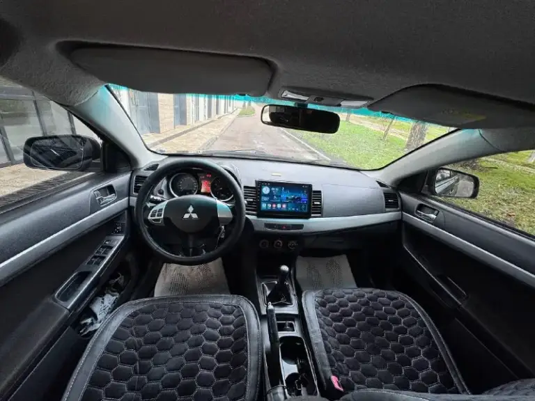 Продам mitsubishi lanser 10 максимальная комплектация, 2011 год, пробег 167.000 двигатель 1.6 кпп механика, авто в отличном состоянии, в дтп авто не участвовал, кузов без дефектов ражавчин, технически авто обслужено заменены все фильтра масла, антифриз новая зимния резина, авто без вложений, комплектация климат контроль, 4 эльктро стеклоподъемника с дотяжкой электро зеркала с подогревом, подогревы сидения, усилитель руля, музыка планшет андроид, мульти руль, только гаражное хранение, кузов в керамики стекла в анти дожде, с документами полный порядок цена 780.000 тел +79494999723 мариуполь - фотография - 10