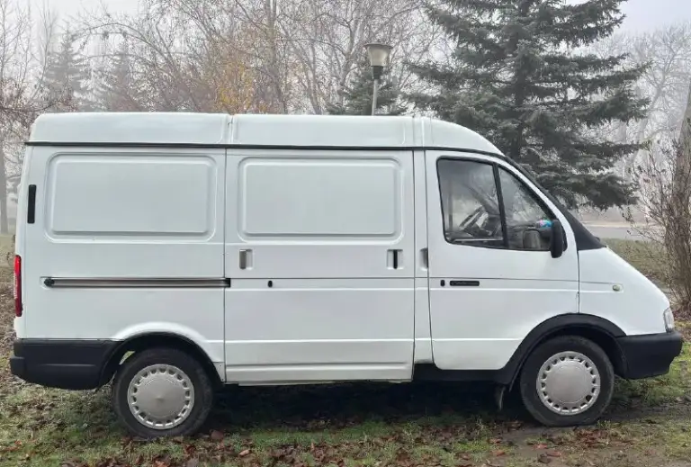 Продам отличный хозяйский соболь, автомобиль весь обслужен и готов на любые расстояния.
Кузов как по фото, весь целый и обработанный!
Рама и все силовые части кузова в отличном целом состоянии!
Двигатель работает ровно, не дымит не троит, масло не расходует. Коробка передач чувствует себя прекрасно, переключается плавно без хрустов! Ходовая часть на отлично, без стуков биений и прочего!
Гур работает как положено,
Не закусает не течет!
Обычная музыка, регистратор, камера заднего вида, новая резина!
Салон опрятный!
В общем кто ищет живого соболя вам сюда!
Документы чистые! Переоформление без проблем!
Цена: 345.000т/рублей.
Тел: +7 (949) 985-01-26,
Телеграмм: +7 961 441 3558.
Дозваниваетесь‼️ - фотография - 6