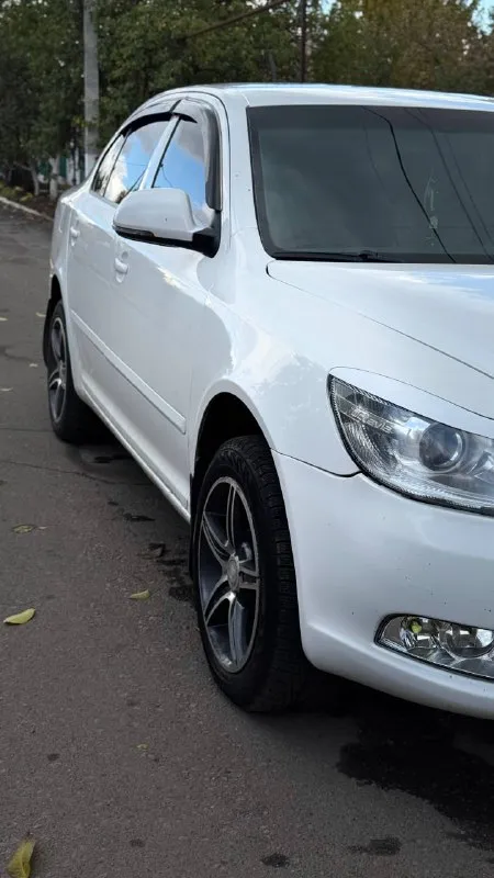 Продам skoda octavia a5 (рестайлинг)
Я собственник !!!
Год выпуска: 2011
Двигатель: 1.6
Пробег: 330.000
Коробка передач: механическая 5-ступ
Богатая комплектация:
• Датчики света
• Электрорегулировка зеркал
• Электроподъёмники - автоматические
• Кондиционер - работает четко
• Круиз-контроль
• Мультируль
Цена 835.000 - торг у капота
Машина находится комсомольское. Старобешевский район
Все вопросы по телефону
+79495761932
📲 Tg: @siilentxx
📞 Звоните: +7(949)5761932 - фотография - 4