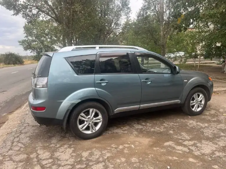 ❗️ Mitsubishi outlander xl 3,0 v6 2007 год. ❗️объём 3 литра, бензин, 220 л. С. ❗️4х4, полный привод/блокировка ❗️акпп, обычный автомат, не вариатор! ❗️пробег: 195.000 км. , оригинал. ❗️комплектация: кожаный салон, климат контроль, регулировка руля, эл. Регулировка зеркал со складыванием, подогрев передних сидений, электропривод водительского сиденья, два ключа, птс оригинал (владелец). ❗️машина обслужена. 💰 цена 1,150,000 рублей (торг). 🤫возможен обмен, в приоритете универсал / лифтбек 🏙енакиево ☎ +79493547127
📞 Звоните: +7(949)3547127 - фотография - 3
